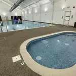 High Tide - Part Of The The Bay Village With Pool, Gym And Direct Access, Pub, Restaurant, Tennis And Meadows Walks * Файли