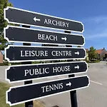 High Tide - Part Of The The Bay Village With Pool, Gym And Direct Access, Pub, Restaurant, Tennis And Meadows Walks 度假居