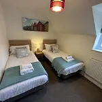 High Tide - Part Of The The Bay Village With Pool, Gym And Direct Access, Pub, Restaurant, Tennis And Meadows Walks