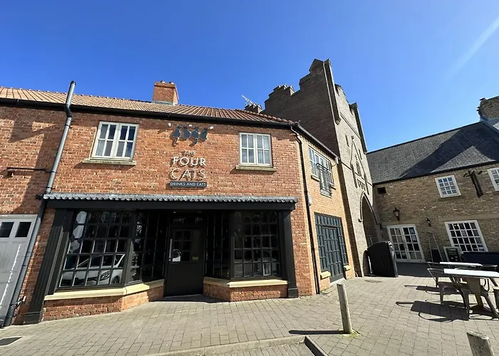 High Tide - Part Of The The Bay Village With Pool, Gym And Direct Access, Pub, Restaurant, Tennis And Meadows Walks Holiday home *