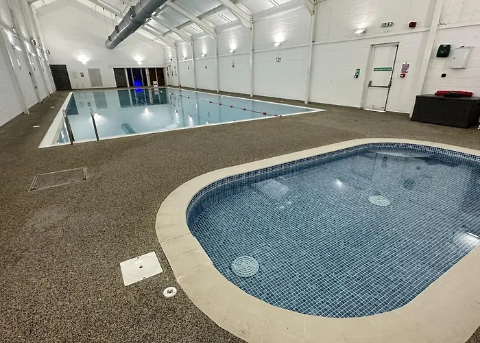 High Tide - Part Of The The Bay Village With Pool, Gym And Direct Access, Pub, Restaurant, Tennis And Meadows Walks * Filey