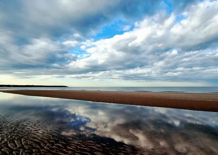 Holiday home High Tide - Part Of The The Bay Village With Pool, Gym And Direct Access, Pub, Restaurant, Tennis And Meadows Walks Filey