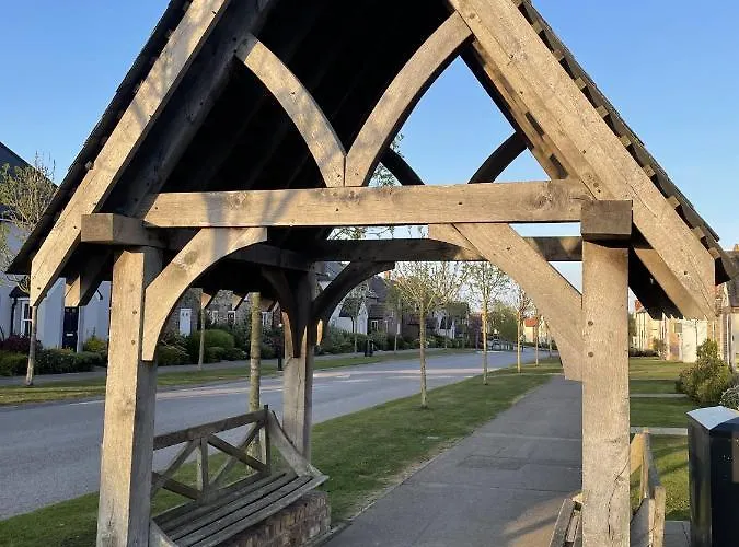 High Tide - Part Of The The Bay Village With Pool, Gym And Direct Access, Pub, Restaurant, Tennis And Meadows Walks * Filey