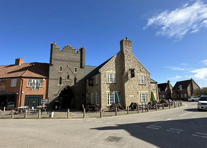 High Tide - Part Of The The Bay Village With Pool, Gym And Direct Access, Pub, Restaurant, Tennis And Meadows Walks Holiday home