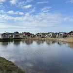 High Tide - Part Of The The Bay Village With Pool, Gym And Direct Access, Pub, Restaurant, Tennis And Meadows Walks *
